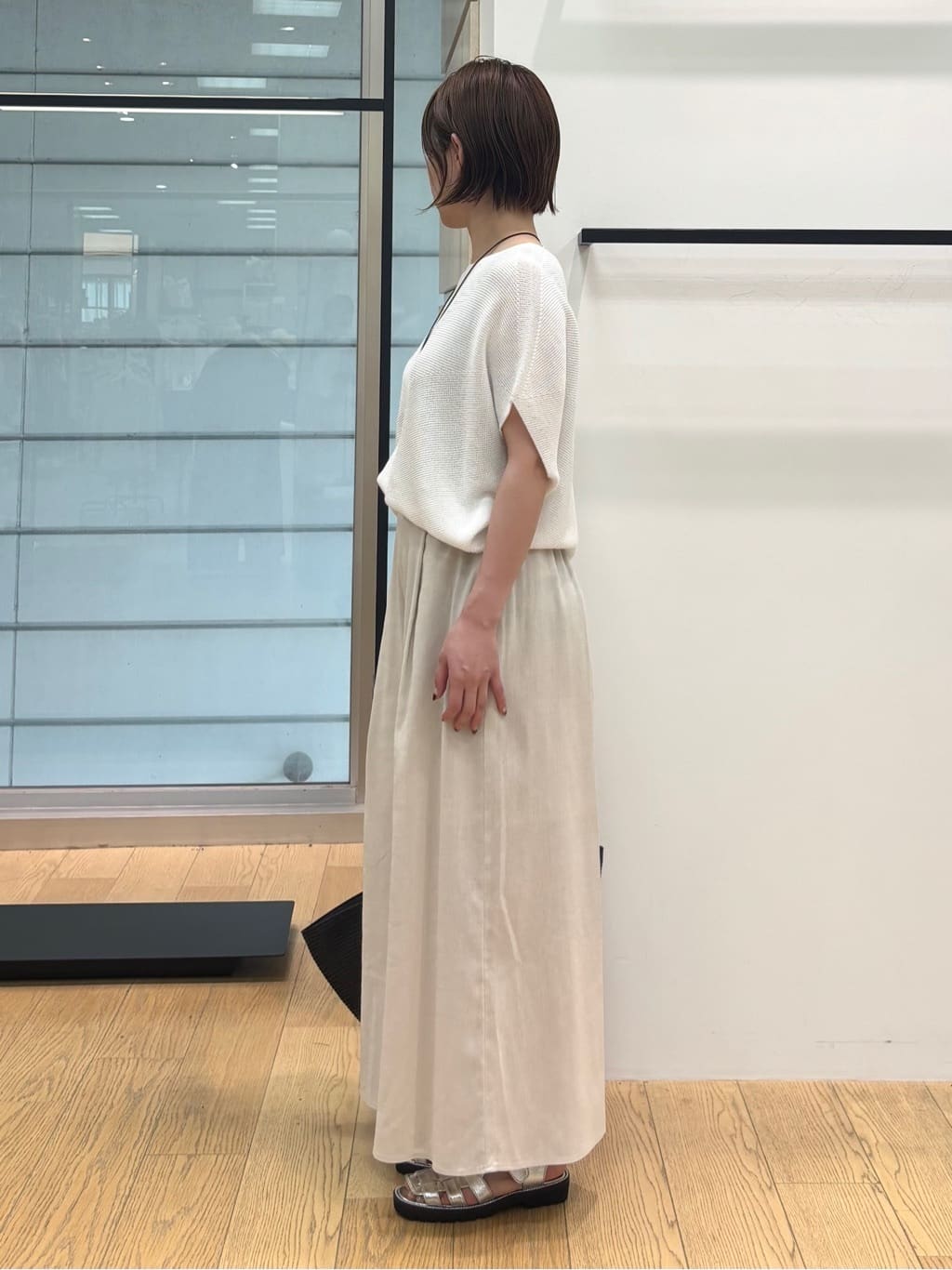 asamiさんの「INDIVI｜【洗える／清涼感】コクーンシルエットニット」を使ったコーディネート