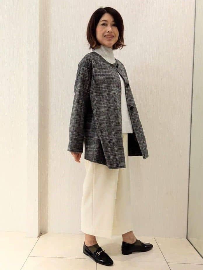 u-macoさんの「UNTITLED｜【ミディ丈/軽やか】セミラグランリバー コート」を使ったコーディネート