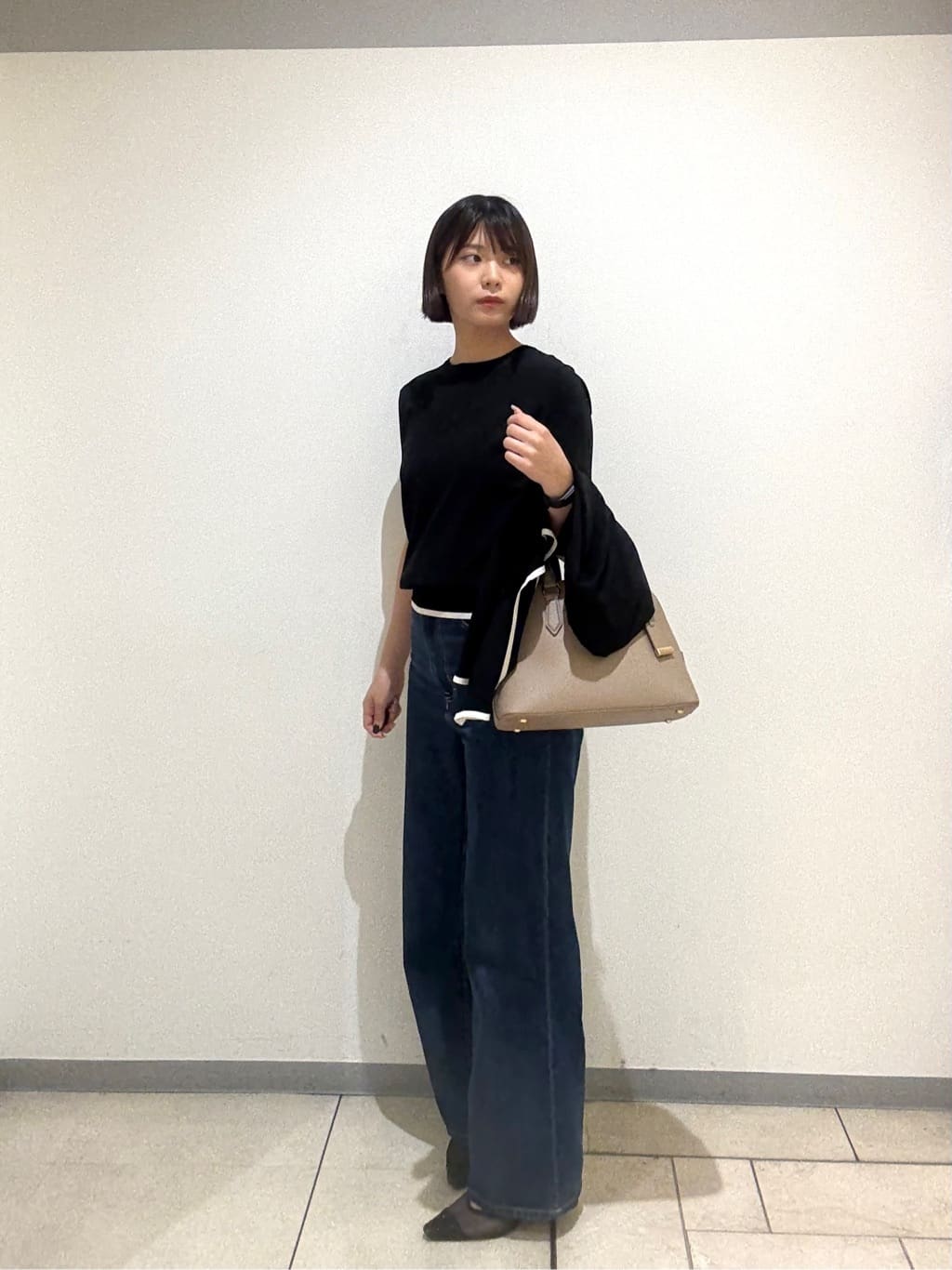 Itoさんの「UNTITLED｜【グレー/ブルー/ジーンズ】ソフトワイドデニムパンツ」を使ったコーディネート