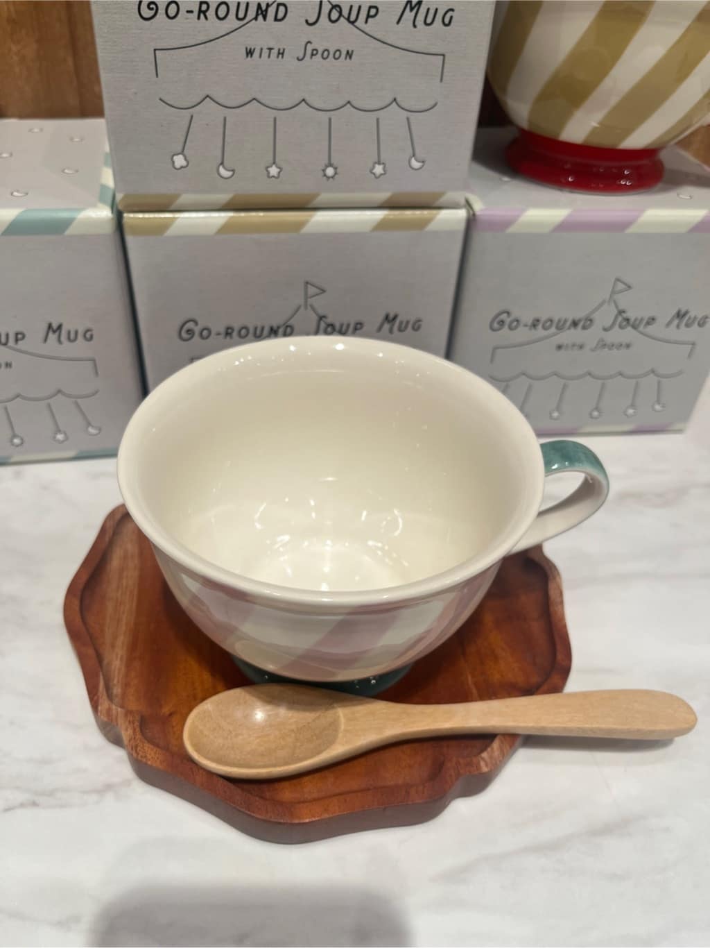アリオ川口さんの「212 KITCHEN STORE｜ゴーランド スープマグ BE&times;RD」を使ったコーディネート