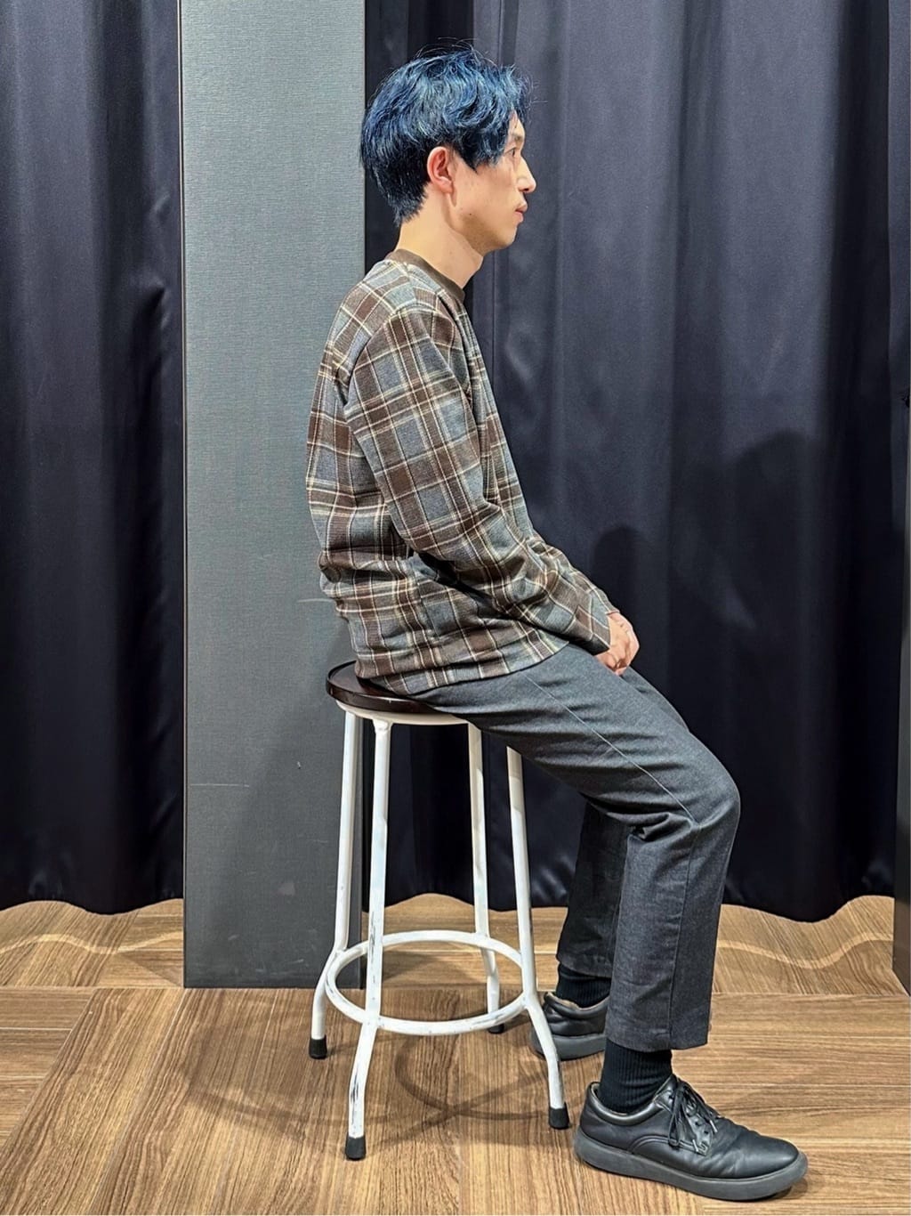 tomoyaさんの「THE SHOP TK｜チェックジャカードプルオーバー」を使ったコーディネート