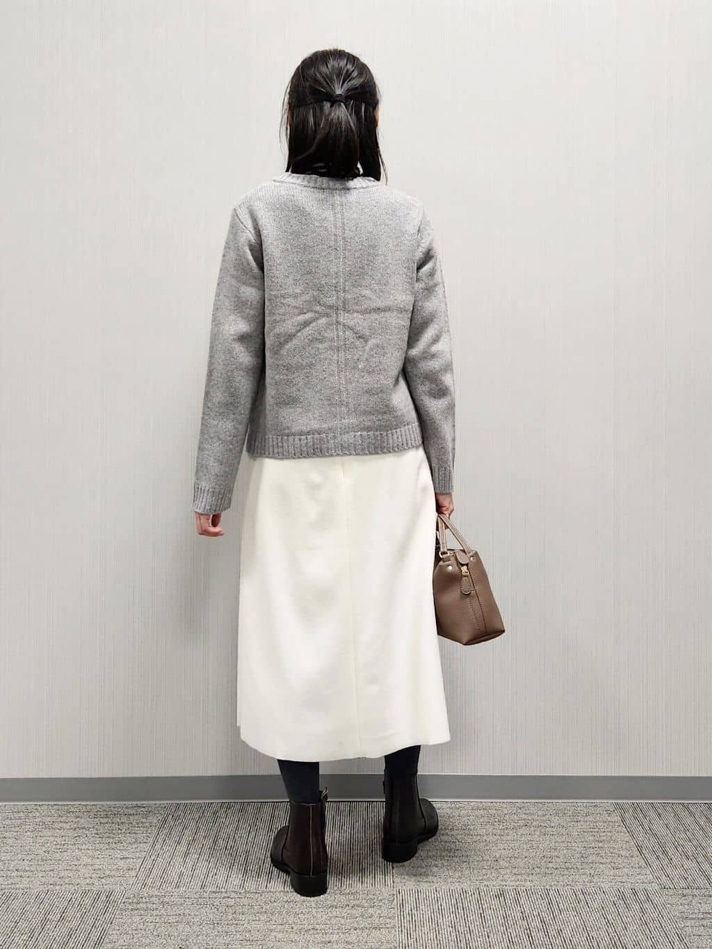 naraさんの「Dessin｜ウールカシミヤカーディガン」を使ったコーディネート