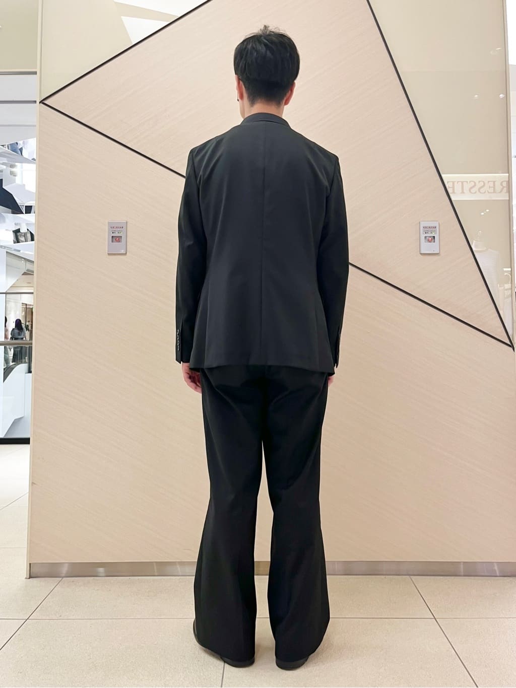 小山凌さんの「DRESSTERIOR｜」を使ったコーディネート