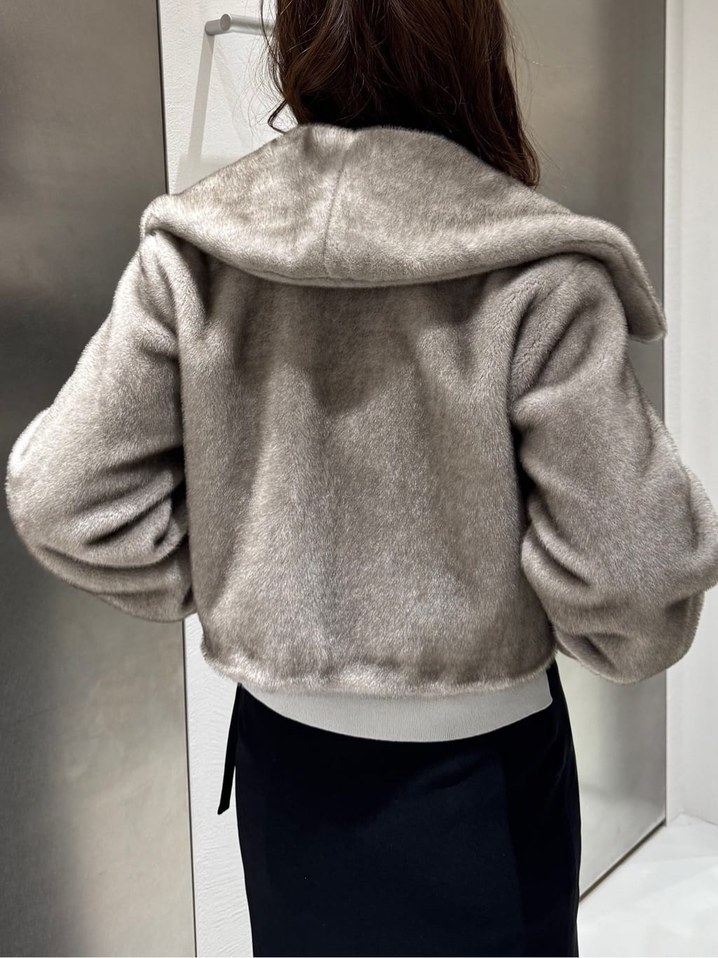 uchi__yamaさんの「CODE A｜faux mink short jacket」を使ったコーディネート