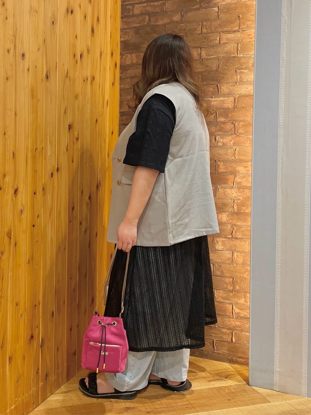 Risaさんの「SHOO･LA･RUE｜【S-LL/セットアップ可/洗濯後しわになりにくい】ダブルベスト」を使ったコーディネート