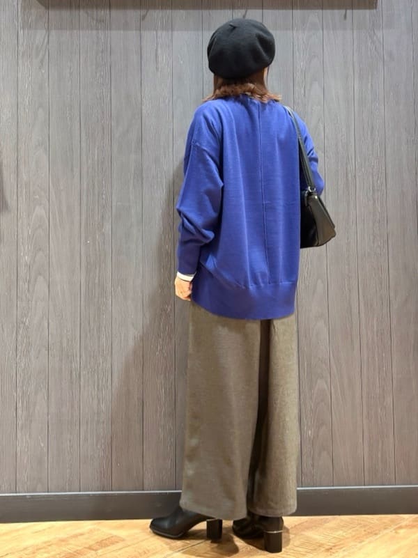 meiさんの「SHOO･LA･RUE｜【S-LL/吸湿発熱】なめらかとろみ インナータートル」を使ったコーディネート
