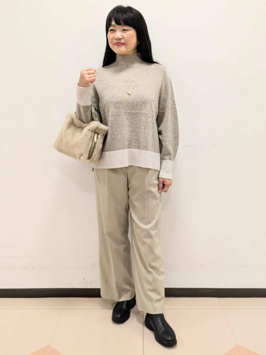 ともさんの「UNTITLED｜【ワイド/後ろゴム/シーズンレス】シルクネップツイードパンツ」を使ったコーディネート