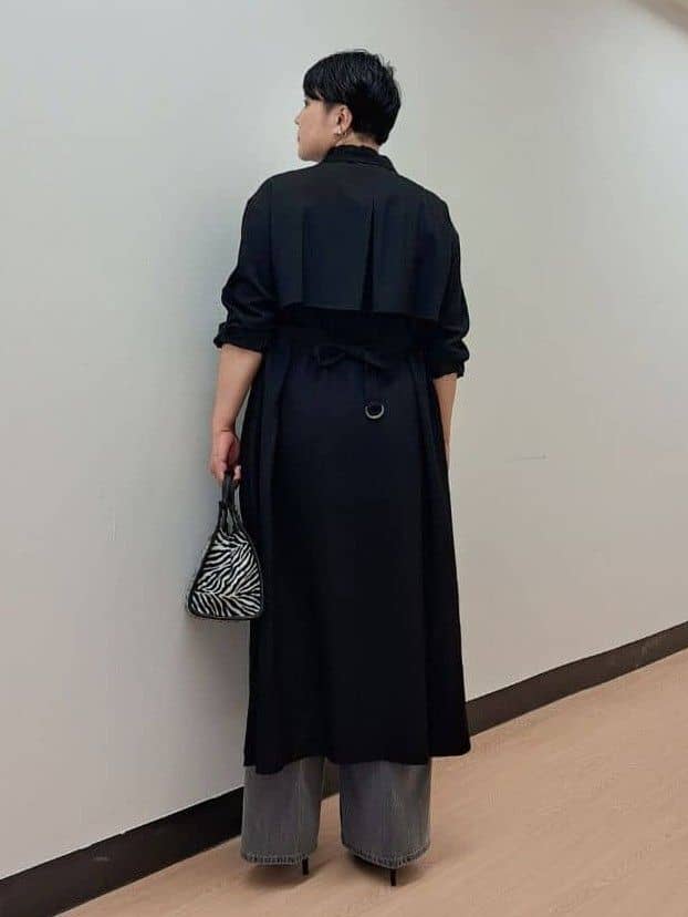 ますこさんの「UNTITLED｜【前開きボタン/ベルト付/羽織シャツ/】2WAYトレンチ風ワンピース」を使ったコーディネート