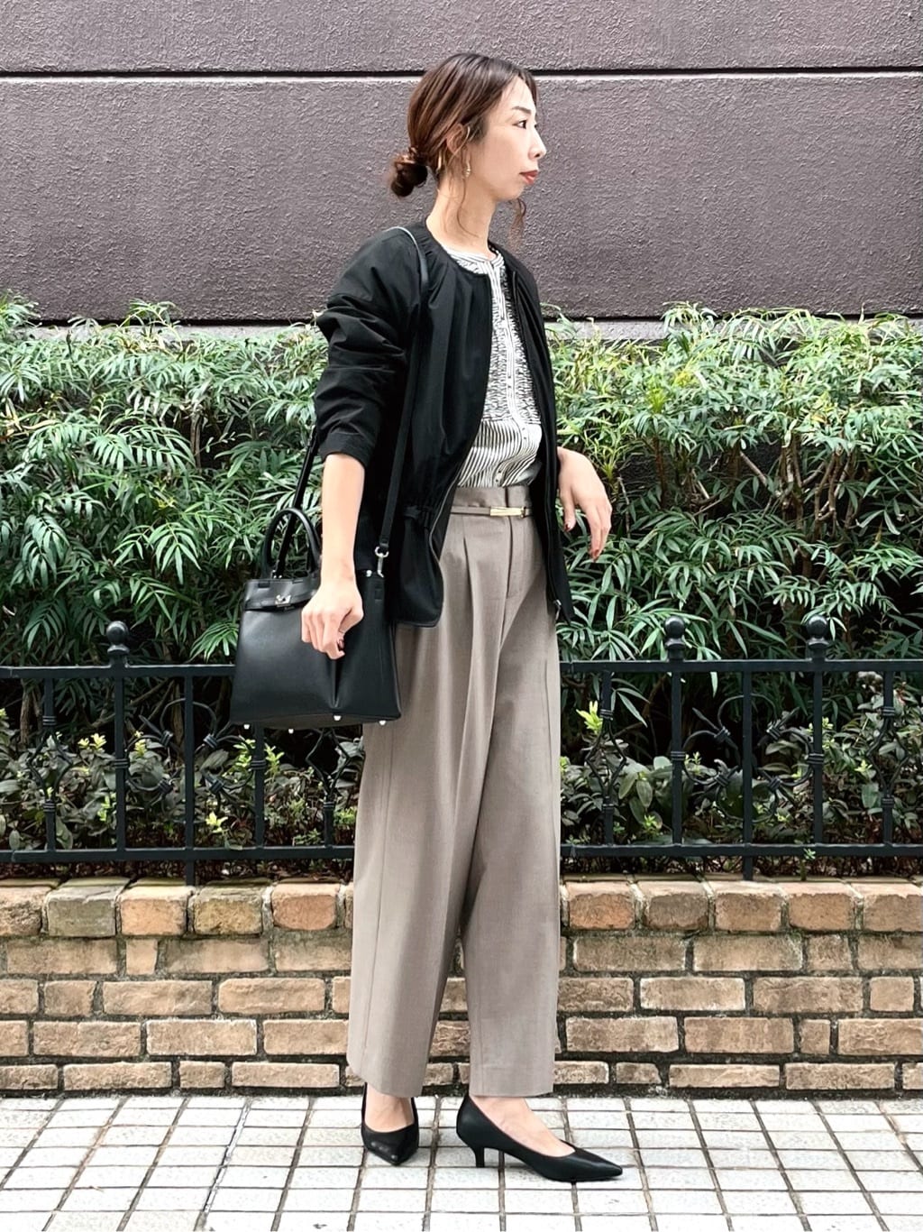 shioriさんの「INDIVI｜【洗える】胸元タックフリル長袖ブラウス」を使ったコーディネート