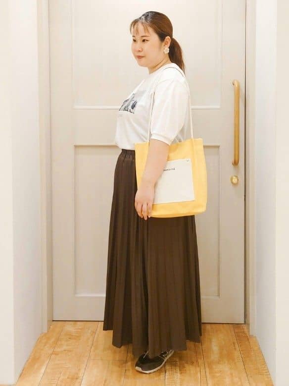 ななこさんの「SHOO･LA･RUE｜【ひんやり/S-LL】大人の五分袖プリントTシャツ」を使ったコーディネート