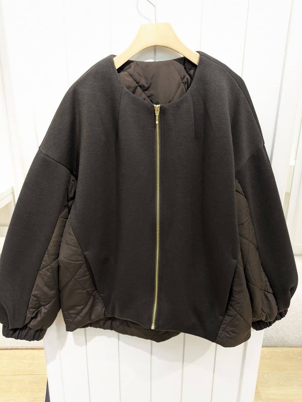 momoさんの「Dessin｜ダンボールジップブルゾン」を使ったコーディネート