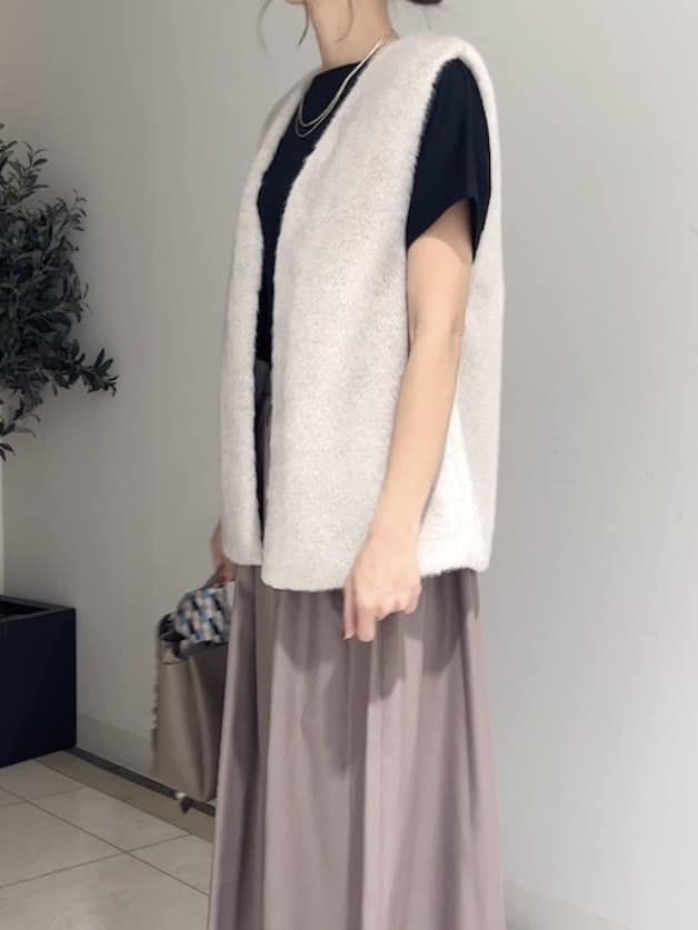 shioriさんの「INDIVI｜ミンク調フェイクファージレ」を使ったコーディネート