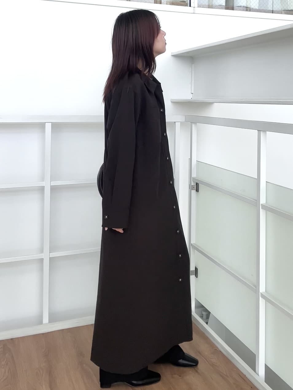 RINAさんの「OPAQUE.CLIP｜【es】ダブルポケットロングシャツワンピース【洗濯機OK】」を使ったコーディネート
