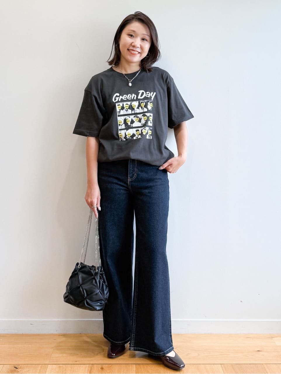yuka.aさんの「OPAQUE.CLIP｜ロックTシャツ別注アソート【GREEN DAY／METALLICA／THE BEATLES】」を使ったコーディネート