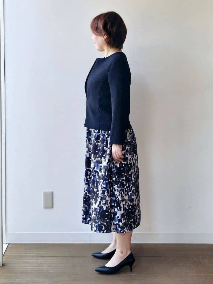 やじまさんの「UNTITLED｜【短丈/日本製】カラミ風メッシュ ノーカラージャケット」を使ったコーディネート