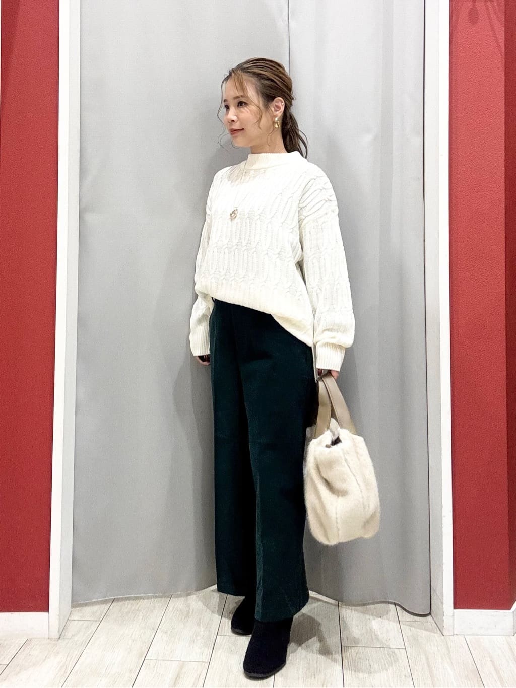 shioさんの「SHOO･LA･RUE｜【洗濯機可/S-LL】きちんと見えする あったか裏起毛ガウチョパンツ」を使ったコーディネート