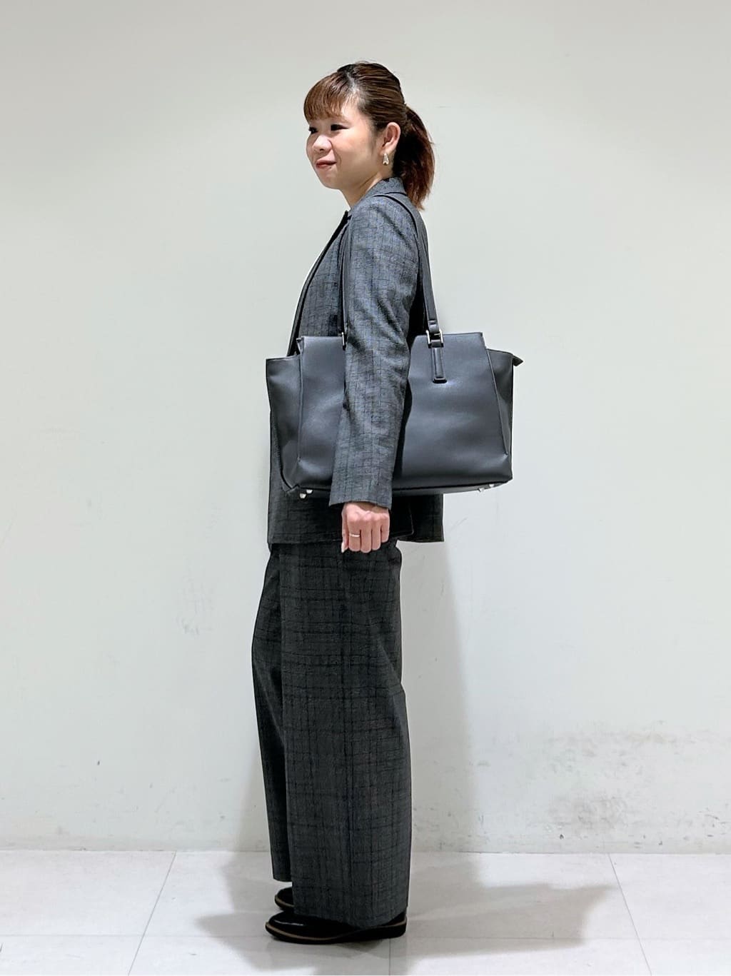 tsuyuさんの「INDIVI｜【UVケア】タックブラウス」を使ったコーディネート