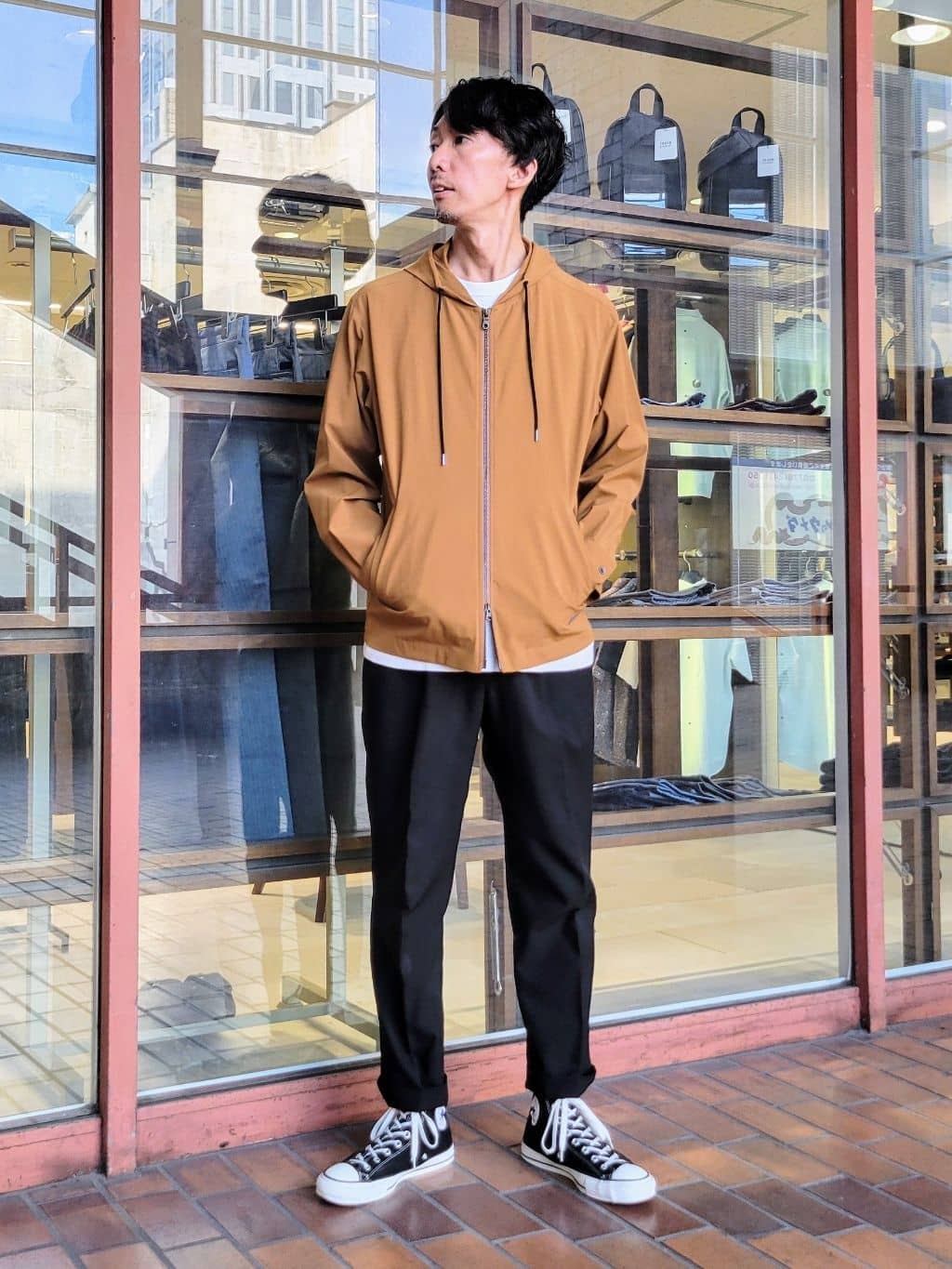 piroyaさんの「TAKEO KIKUCHI｜【3D ナイロン ストレッチ】ジップアップ フードブルゾン」を使ったコーディネート