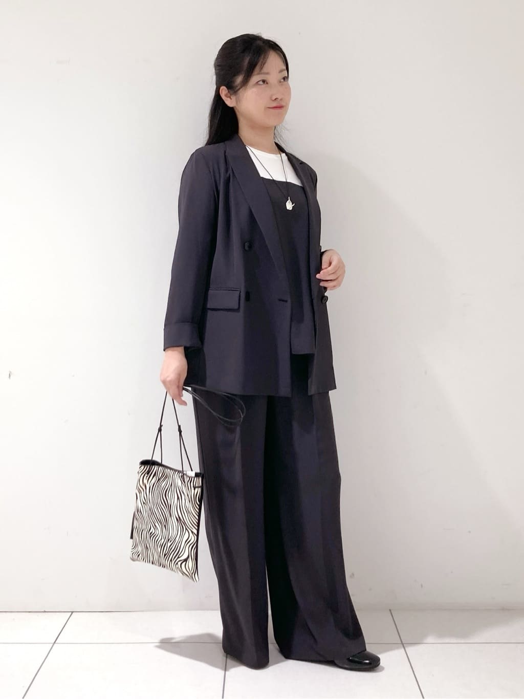 momokoさんの「INDIVI｜【軽く羽織れる！】ダブルジャケット」を使ったコーディネート