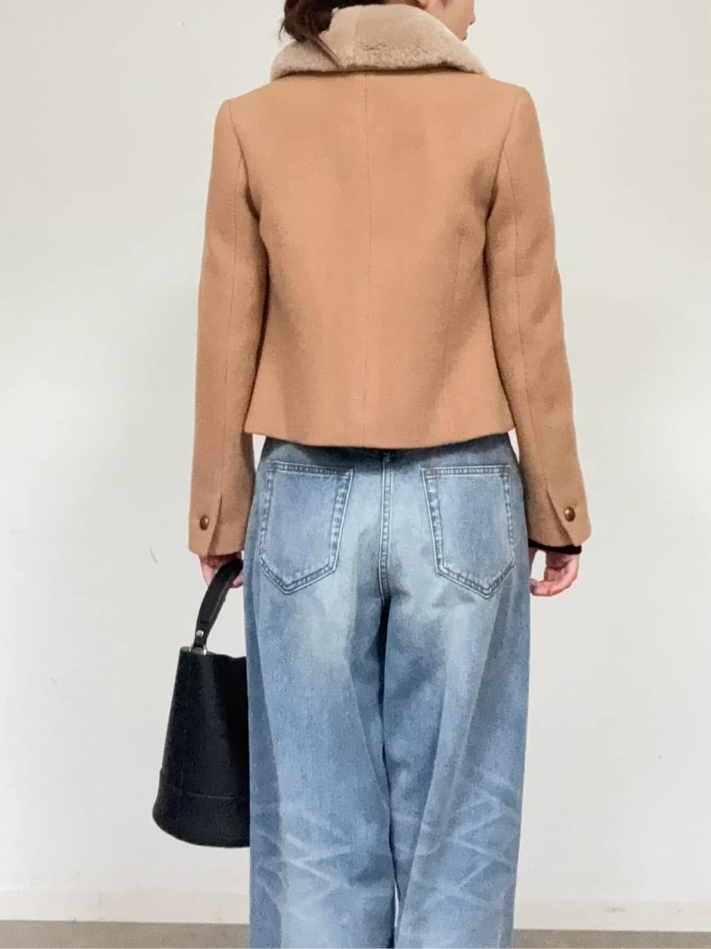 BUNさんの「DRESSTERIOR｜シュリンクレザーバケットBAG」を使ったコーディネート