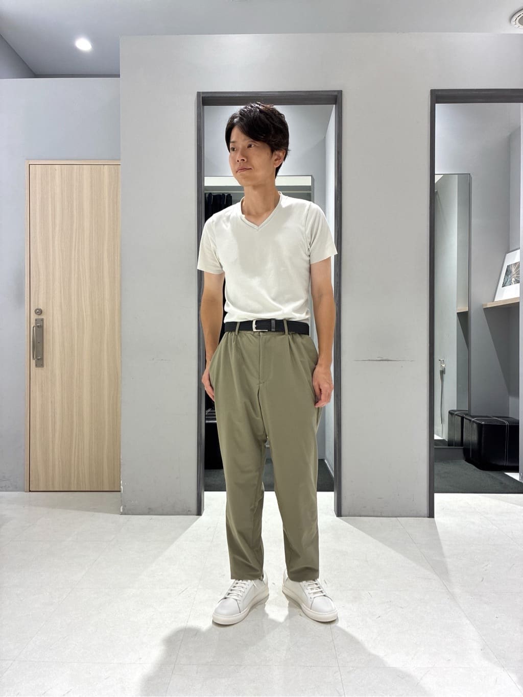 わいずみさんの「TAKEO KIKUCHI｜【抗菌防臭／9色5サイズ展開】ハニカムメランジ ポロシャツ」を使ったコーディネート