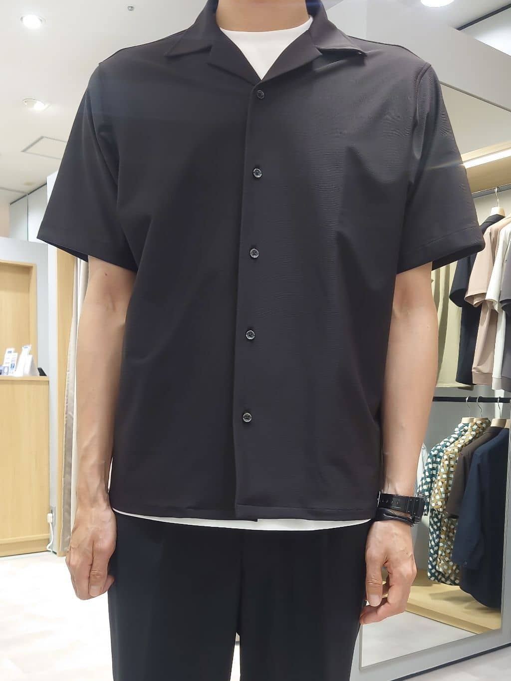 kawamuさんの「TAKEO KIKUCHI｜【COOL CITY WEAR】エアートール オープンカラーシャツ /接触冷感・通気性」を使ったコーディネート