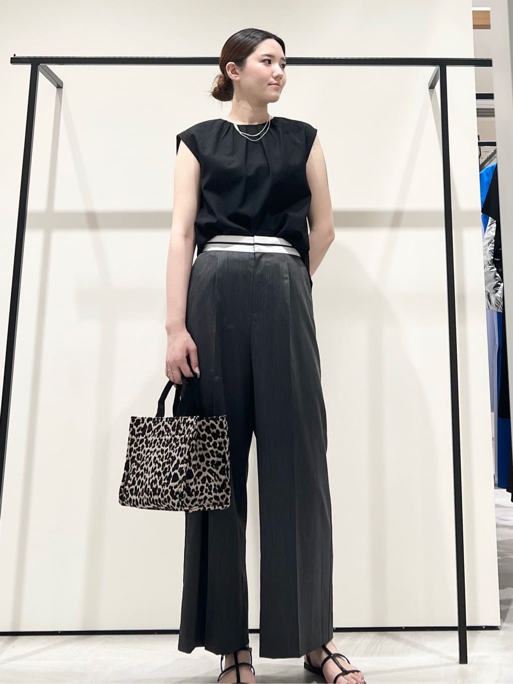 T.Kさんの「INDIVI｜【クールエアー素材／UVケア／吸汗速乾】エアリータックブラウス」を使ったコーディネート