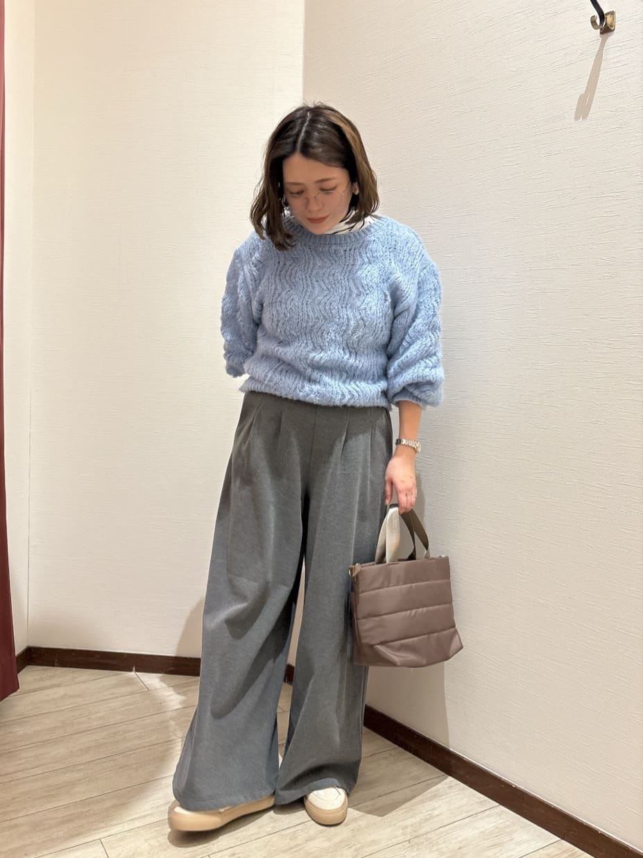 Chinaさんの「SHOO･LA･RUE｜【着丈選べる/きっと虜になる】あったかもちもち ワイドパンツ」を使ったコーディネート