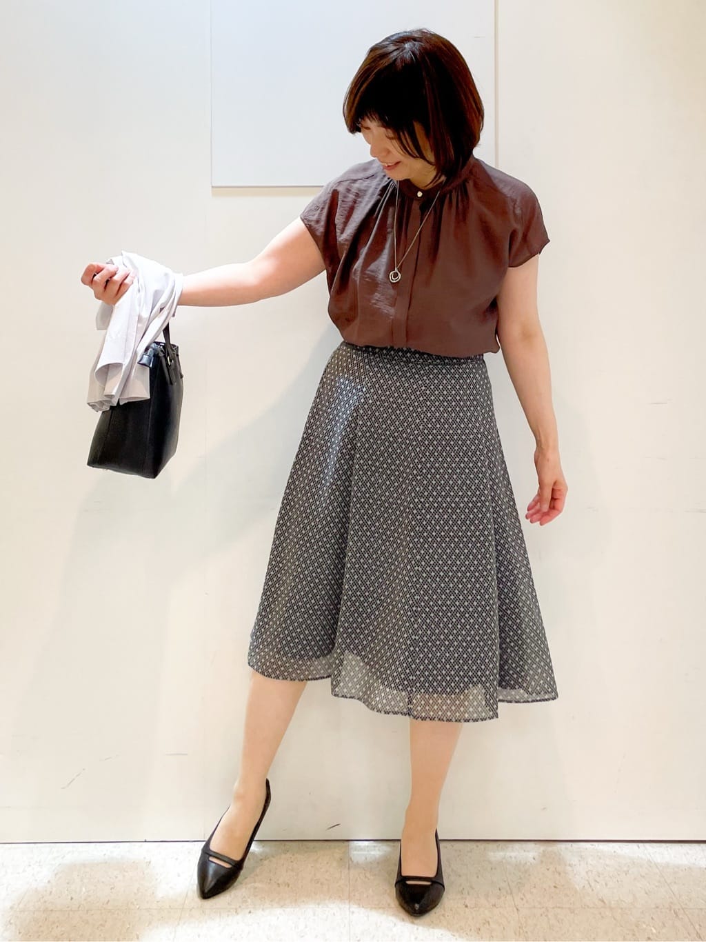 めいさんの「Reflect｜【二の腕さりげなくカバー】バンドカラーブラウス」を使ったコーディネート
