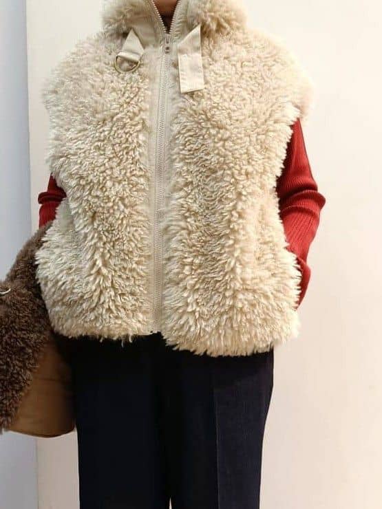 あんさんの「THE SHOP TK｜【品よく魅せる】フレアスリーブ リブニット/毛玉になりにくい/静電気防止/洗濯機OK」を使ったコーディネート