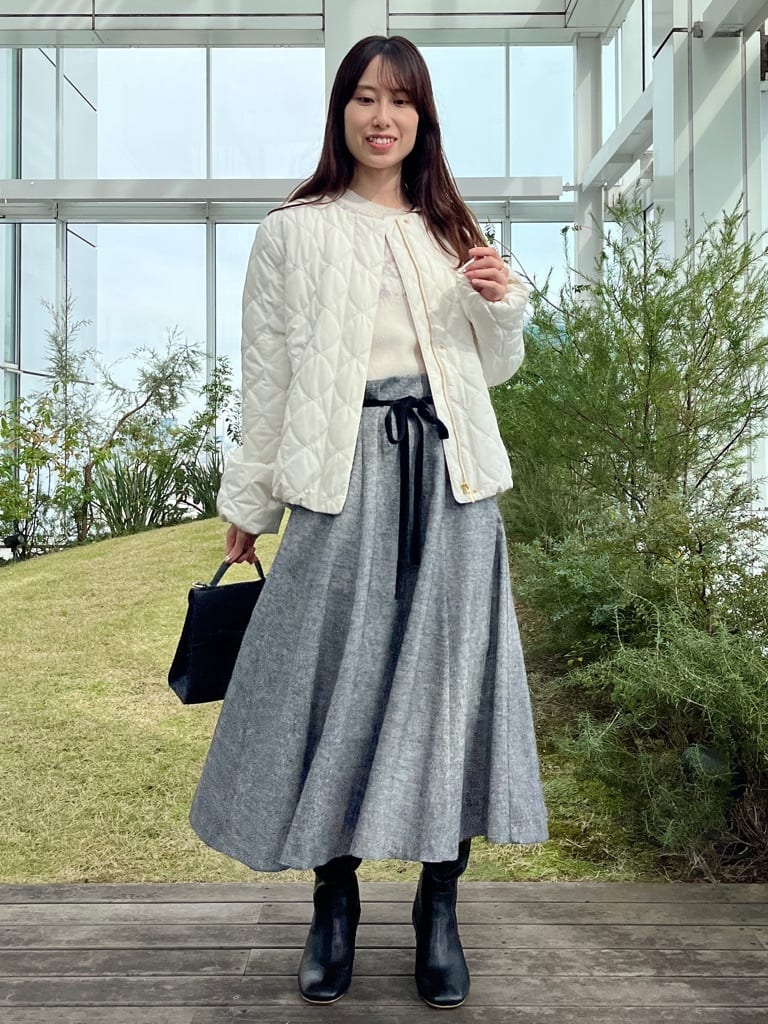 はばさんの「Couture brooch｜【通勤・大人上品】ラメツイード フレアスカート」を使ったコーディネート