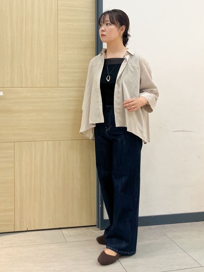 YOさんの「grove｜【美シルエット/選べる着丈】大人のためのバギーデニム」を使ったコーディネート