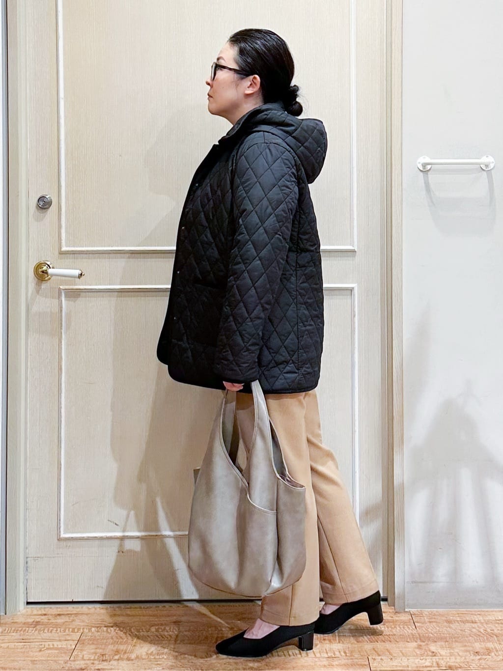 umeさんの「SHOO･LA･RUE｜【洗濯機可/S-LL】美脚見え あったか裏起毛 テーパードパンツ」を使ったコーディネート