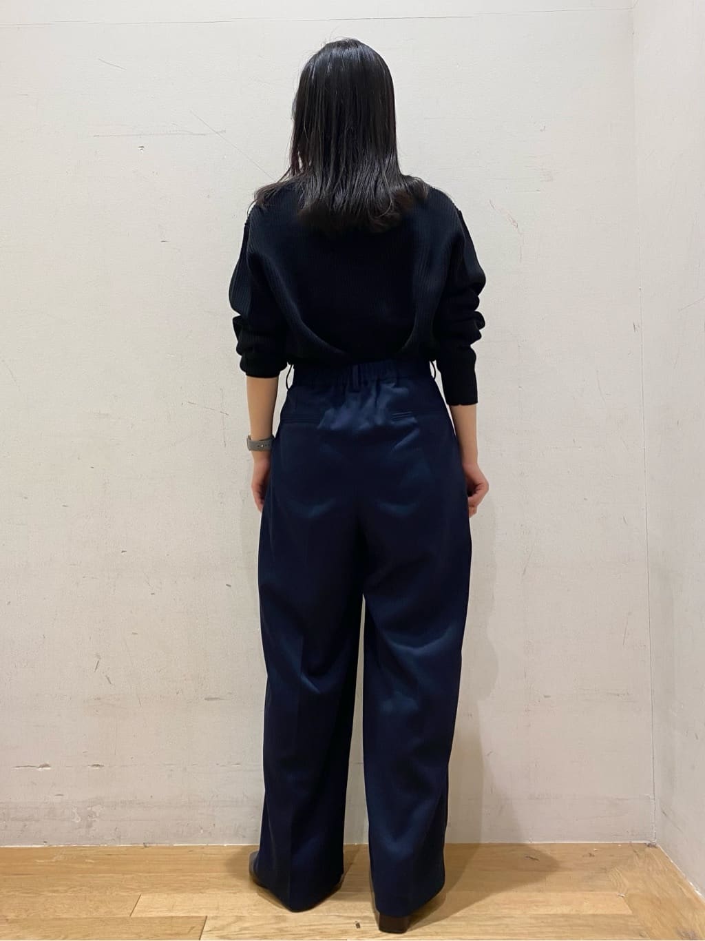 みなみさんの「OPAQUE.CLIP｜アシンメトリーボタンカーディガン【洗濯機OK】」を使ったコーディネート
