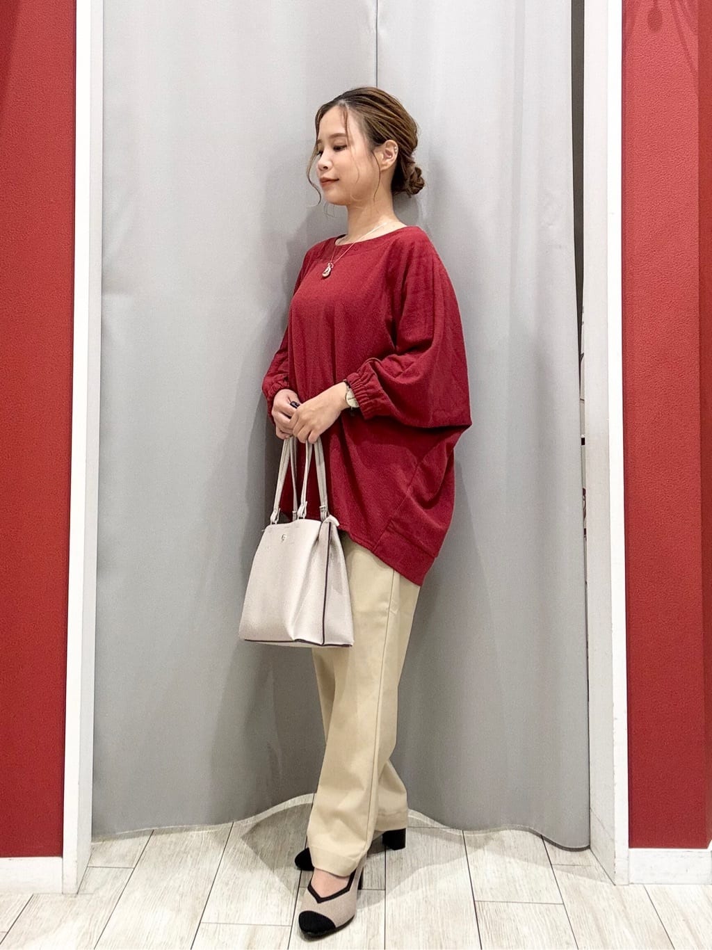 shioさんの「SHOO･LA･RUE｜【洗える/S-LL/美脚シルエット】ハイパーストレッチ テーパードパンツ」を使ったコーディネート