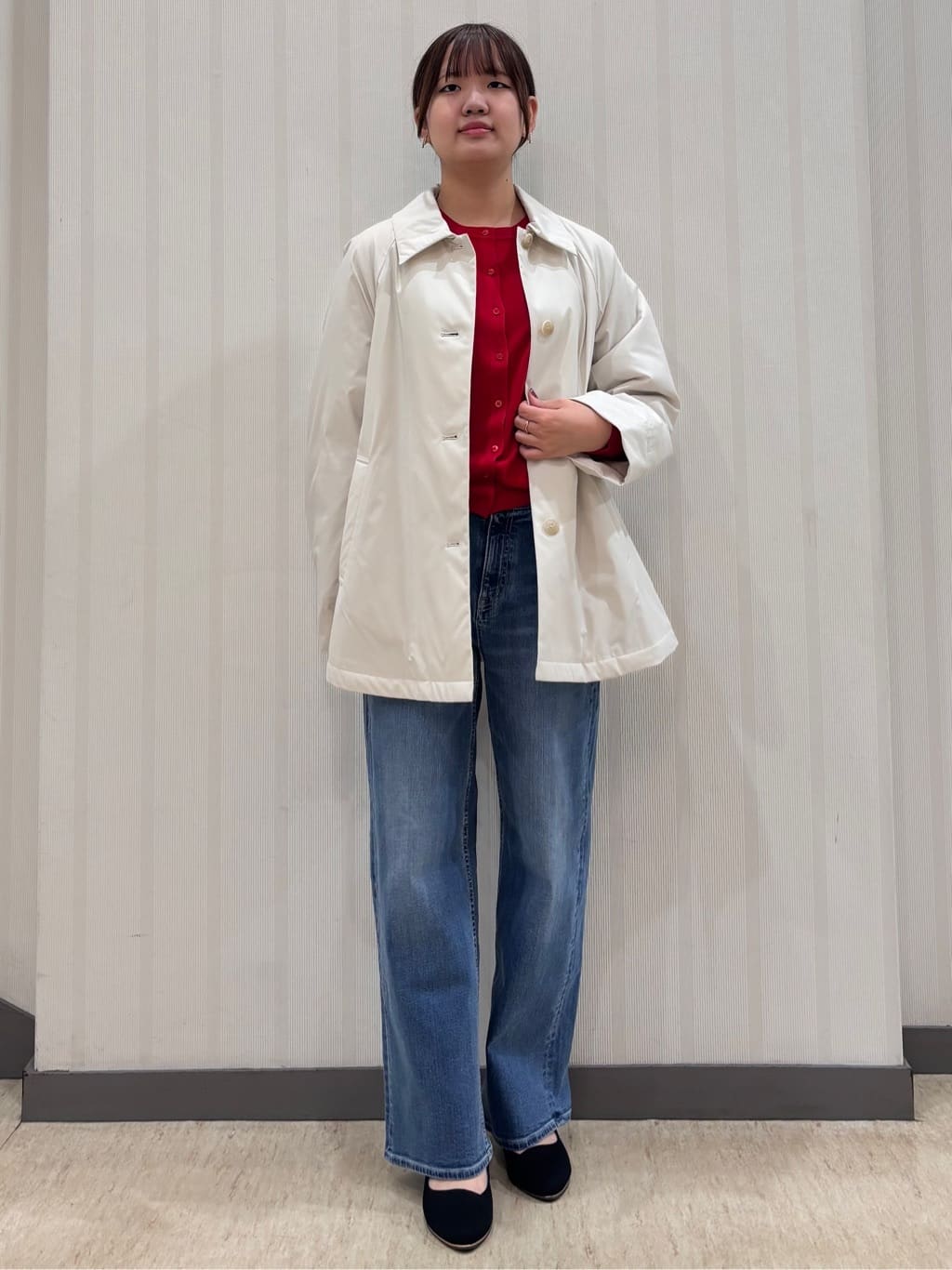 ちひさんの「INDIVI｜【褒められデニム】ワイドストレート デニムパンツ」を使ったコーディネート
