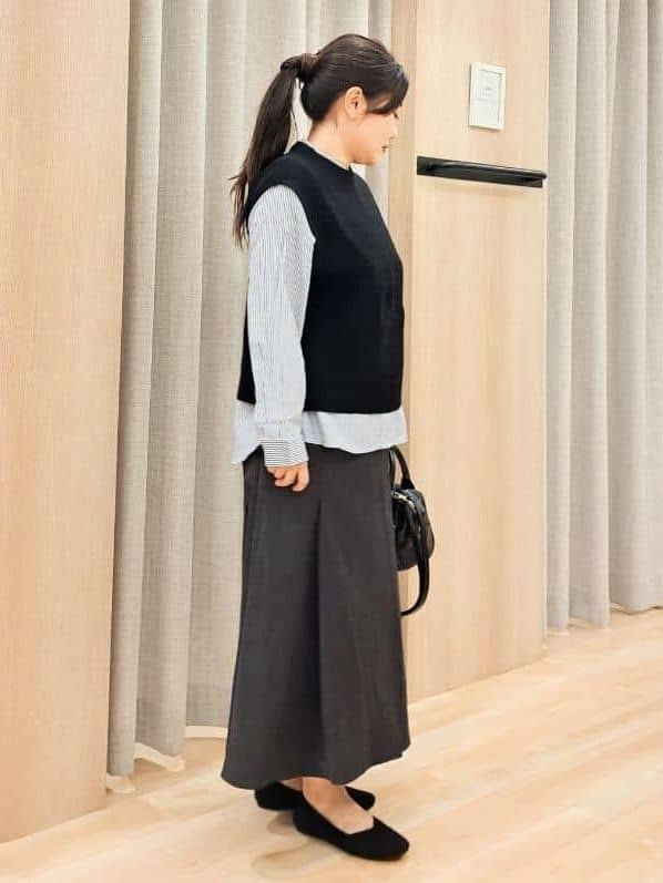 ふるさんの「grove｜ニットベスト&times;シャツセット」を使ったコーディネート
