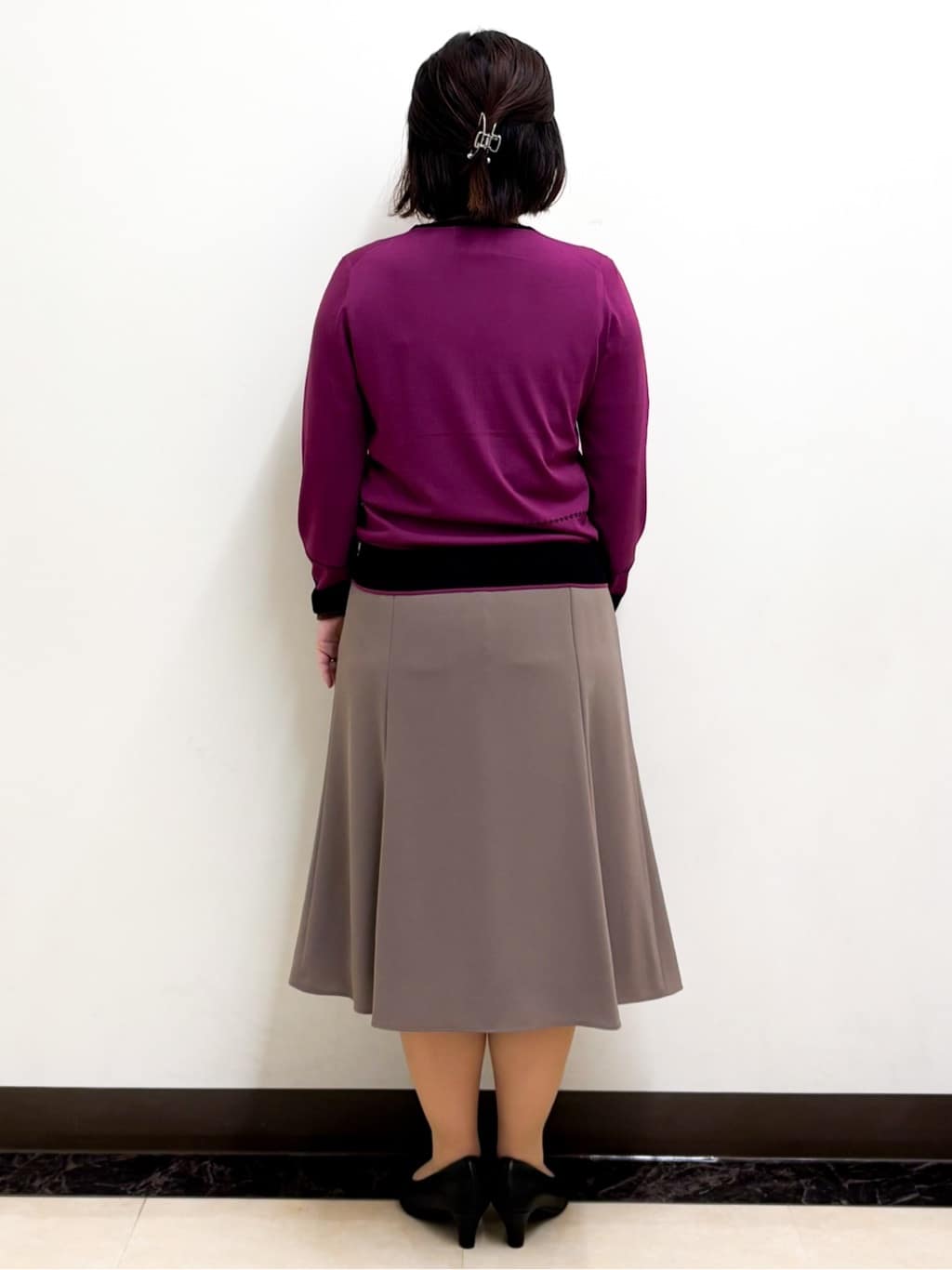 ミヨさんの「Reflect｜【WEB先行カラーあり／手洗い可／アンサンブル可】バイカラーカーディガン」を使ったコーディネート