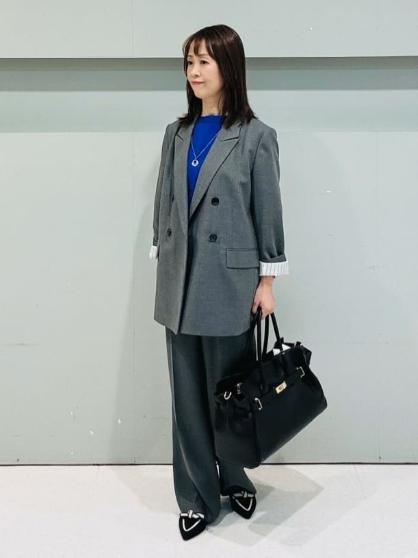 makiさんの「UNTITLED｜【アンサンブル可/洗える】シルクウールカシミヤ ドルマンスリーブニット」を使ったコーディネート