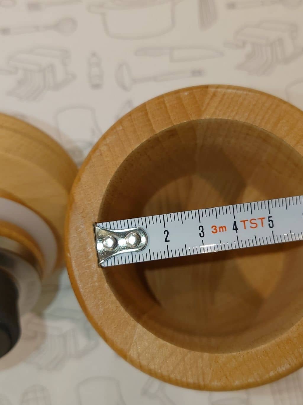 PANタナカさんの「212 KITCHEN STORE｜コーヒーミル・コラム ＜HARIO ハリオ＞」を使ったコーディネート