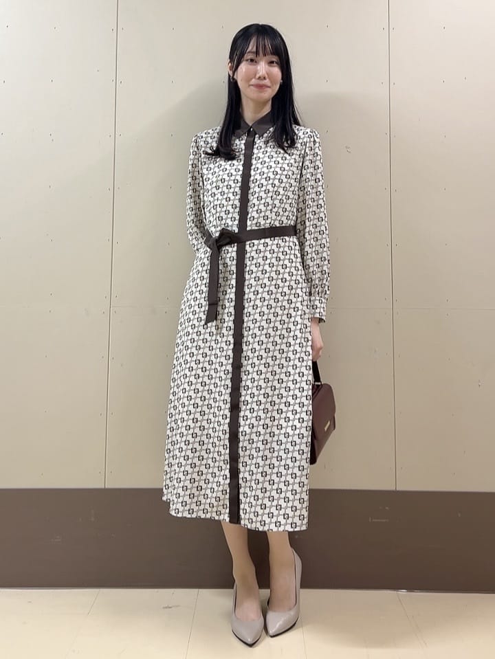 sechiさんの「UNTITLED｜【ウエストリボン/前開きボタン/レトロモダン】チェーン柄フレアワンピース」を使ったコーディネート