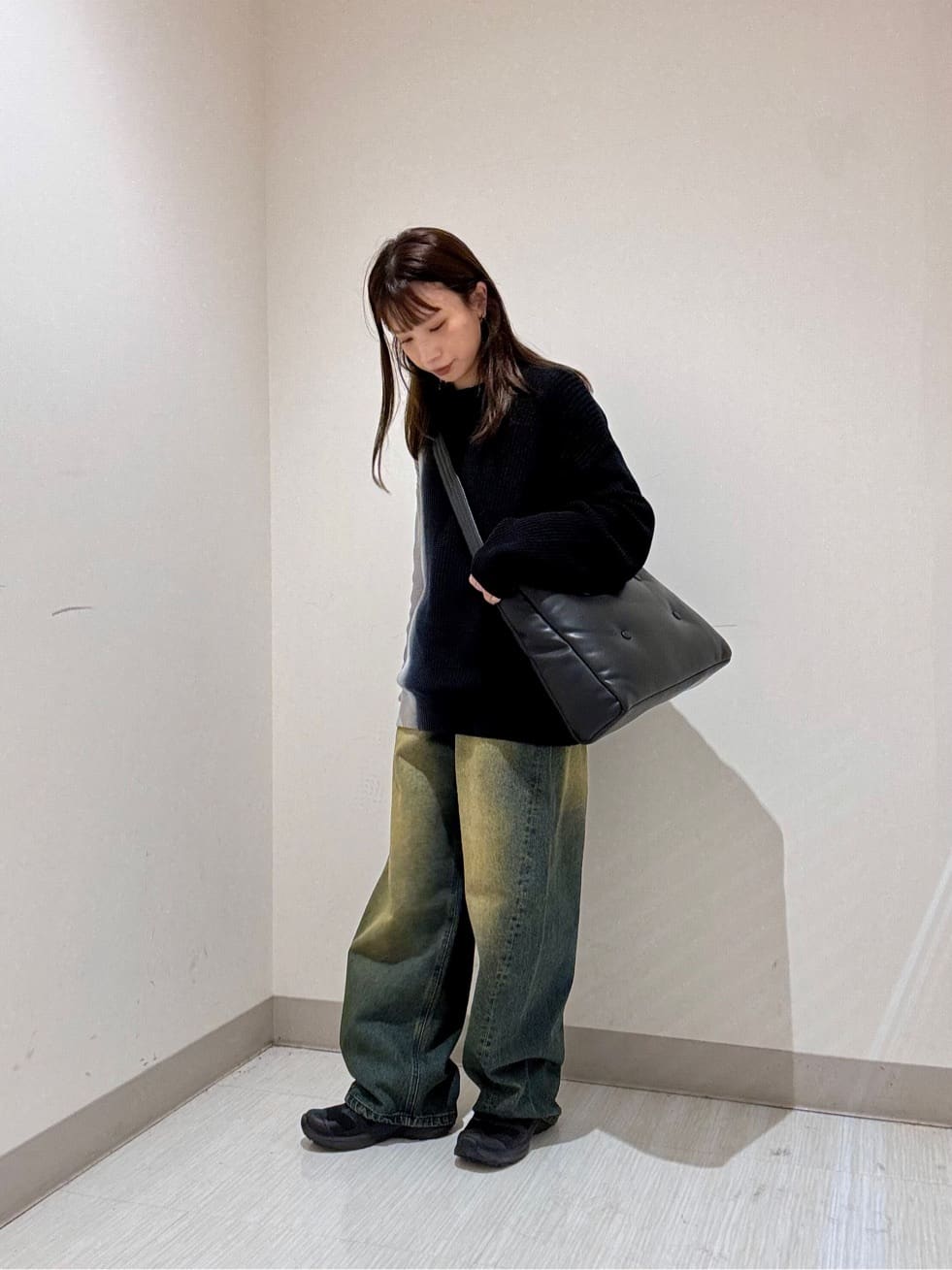 S.A.Oさんの「tk.TAKEO KIKUCHI｜バレルシルエットパンツ（デニム＆カラーパンツ）」を使ったコーディネート