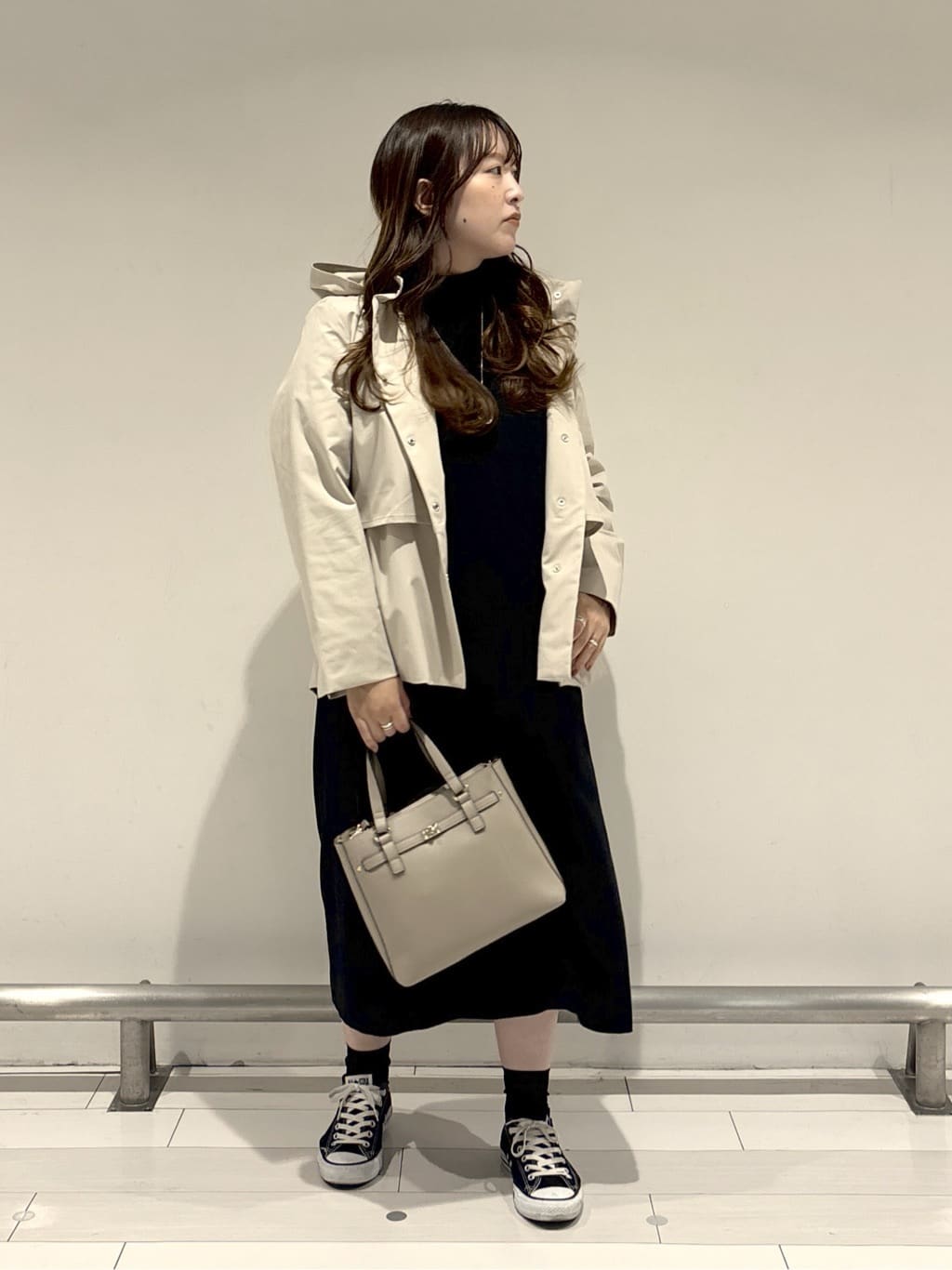 nakamuraさんの「Reflect｜【レイヤードスタイルのインナーに◎】タートル&times;ラグランスリーブプルオーバー」を使ったコーディネート