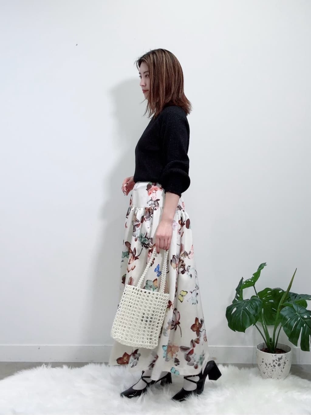 Suma Una本部スタッフさんの「SunaUna｜◆【COLLECTION LINE】フリルラメニット」を使ったコーディネート