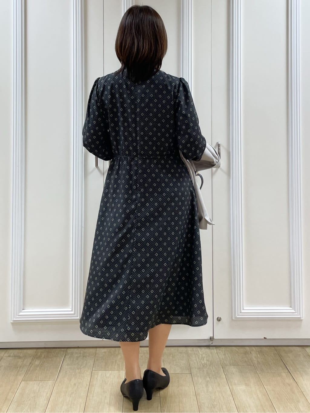 めいさんの「Reflect｜【きちんと見え／通勤／セレモニーにおすすめ◎】ドット&times;ダイヤ柄ワンピース」を使ったコーディネート