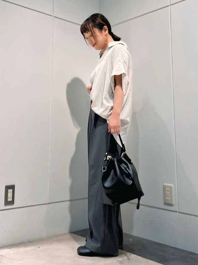 MOさんの「THE SHOP TK｜【インしなくても決まる】スキッパーシャツ/接触冷感/防シワ/速乾」を使ったコーディネート