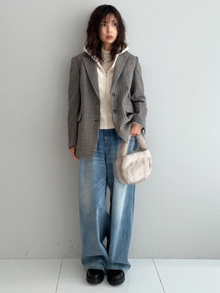 misaさんの「DRESSTERIOR｜デキシー吊裏毛ジップアップパーカ」を使ったコーディネート