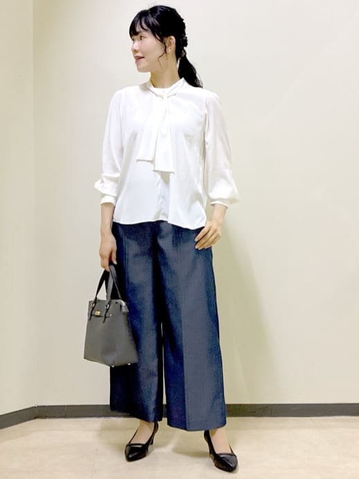  beni_gingerさんの「Reflect｜【きちんと見え／通勤／セレモニーにおすすめ◎】ドット柄ボウタイブラウス」を使ったコーディネート