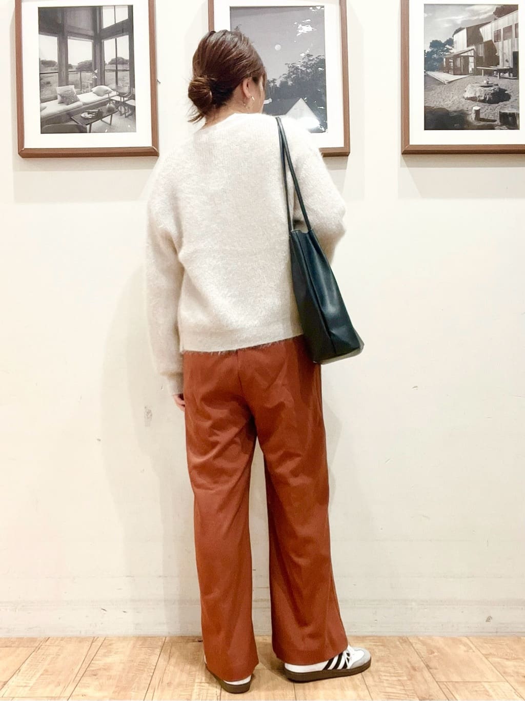 mariさんの「SHOO･LA･RUE｜【S-LL】美しく見せる ボートネックロンT」を使ったコーディネート