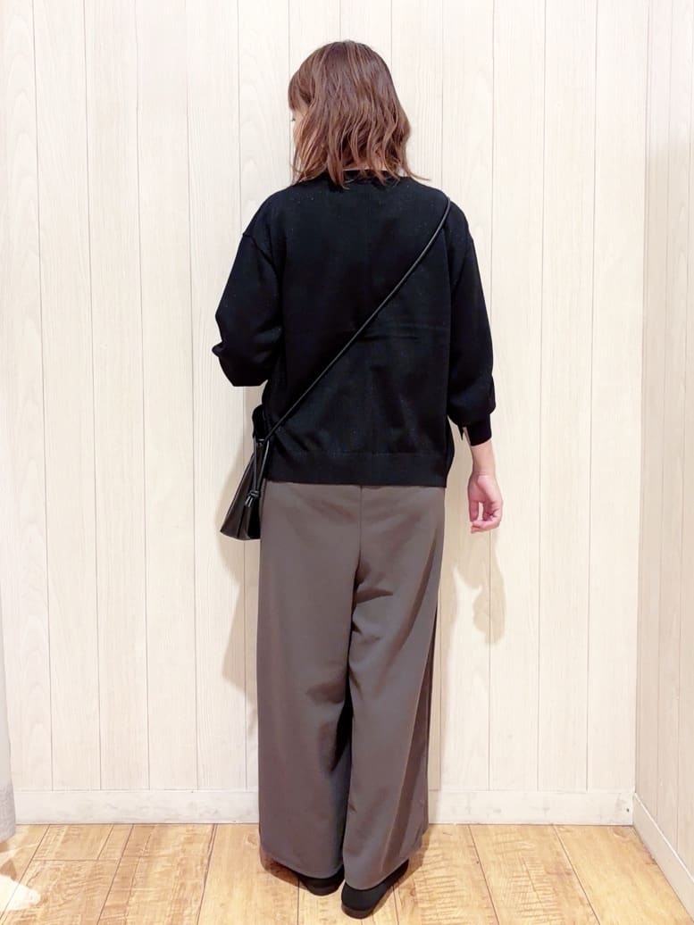 あいこさんの「SHOO･LA･RUE｜【洗える/S-LL】ティアードフリルサロペット」を使ったコーディネート